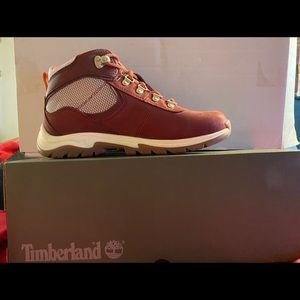 Ladies size 5.5 Timberland Mid Hiker